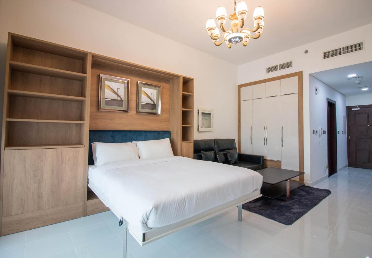Furnished Studio, Close To All Amenties! - Resortz 11 Dubai Exterior photo